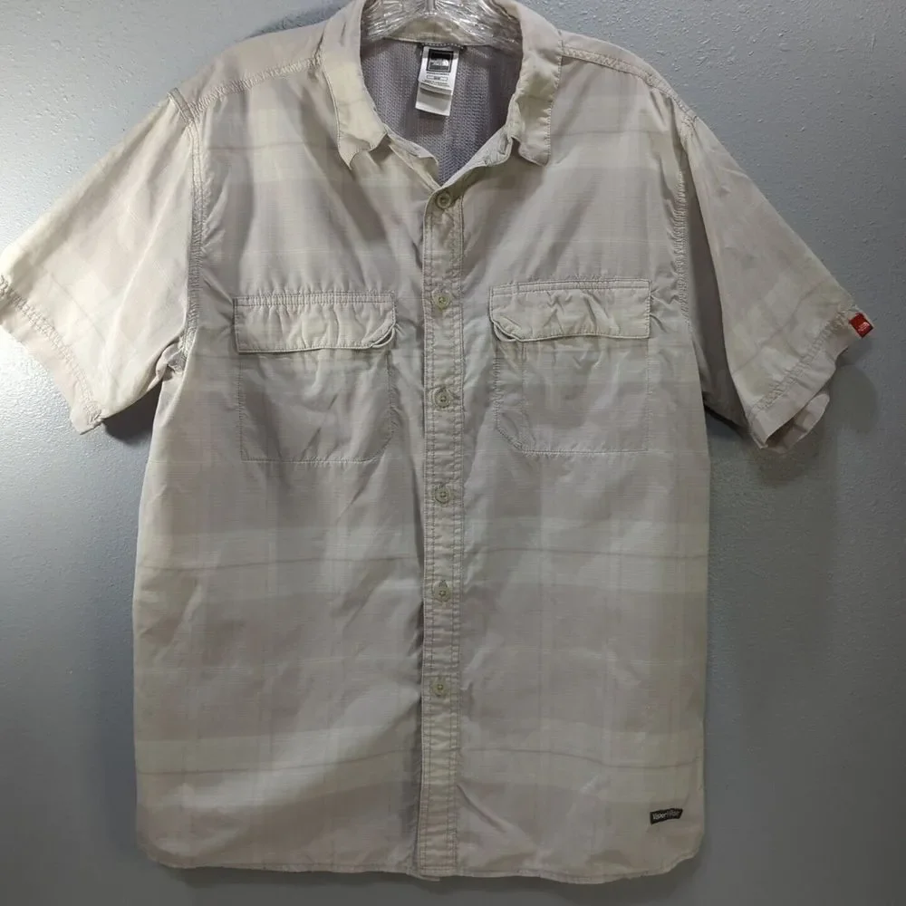 The North Face Men's‎ Med Vaper Wick Gray Plaid Short Sleeve Button Up Shirt 537